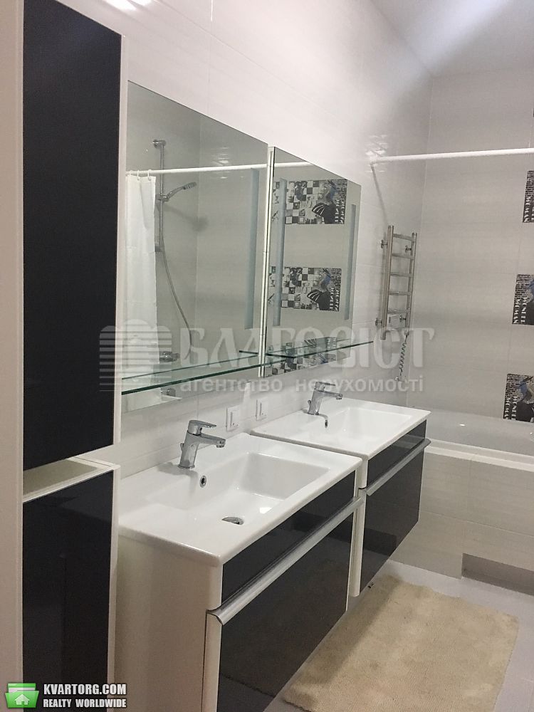 Rent out 2-room apartment. Киев,  Щорса — photo 1