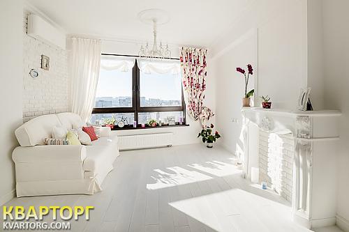 Rent out 2-room apartment. Киев,  40-летия Октября просп — photo 1