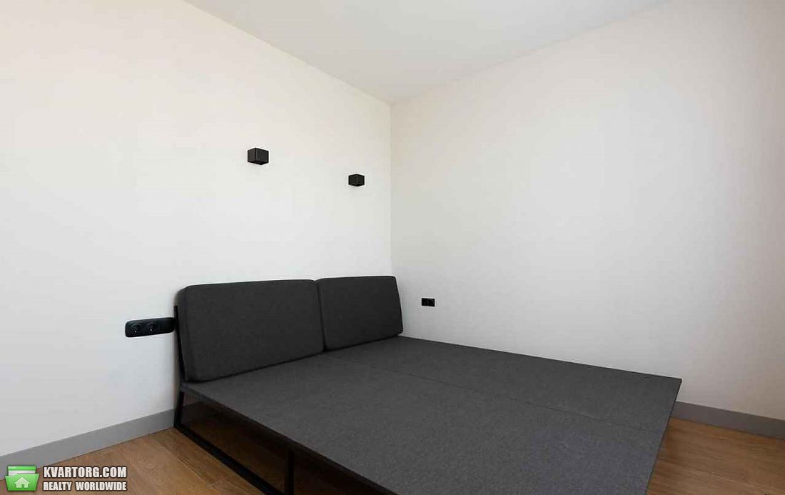 Rent out 1-room apartment. Киев,  Чавдар — photo 3