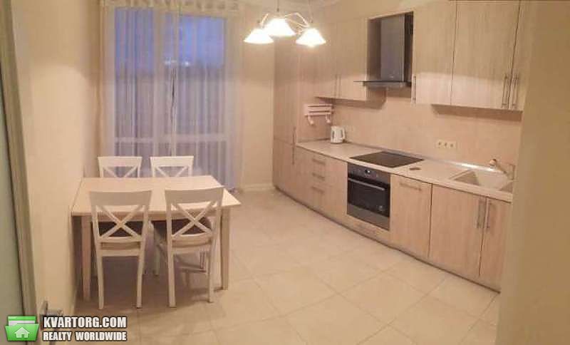 Rent out 2-room apartment. Киев,  Петрицкого — photo 1