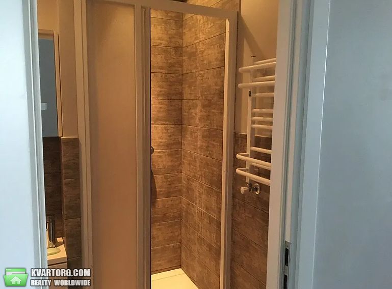 Rent out 1-room apartment. Киев, Луценка — photo 6