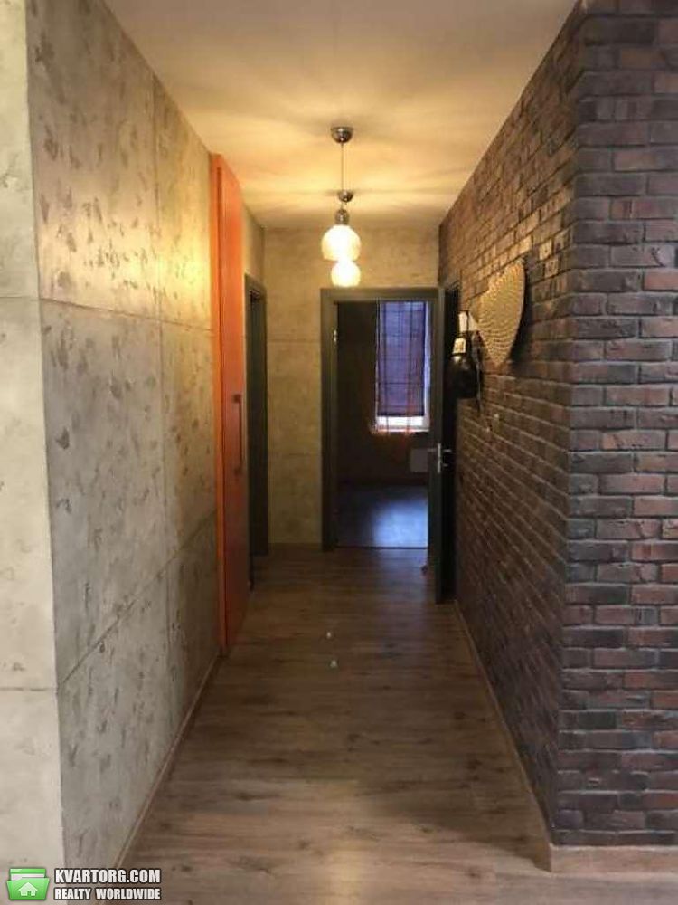 Rent out 3-room apartment. Киев, Богатырская — photo 7