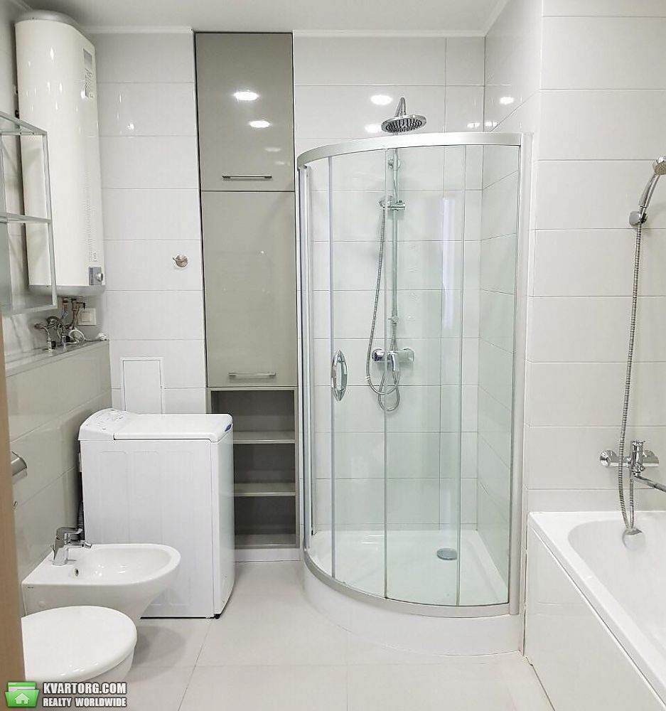 Rent out 4-room apartment. Киев,  Златоустовская — photo 8