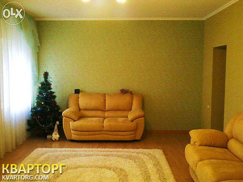 Rent out house. Киев, Богатырская — photo 2
