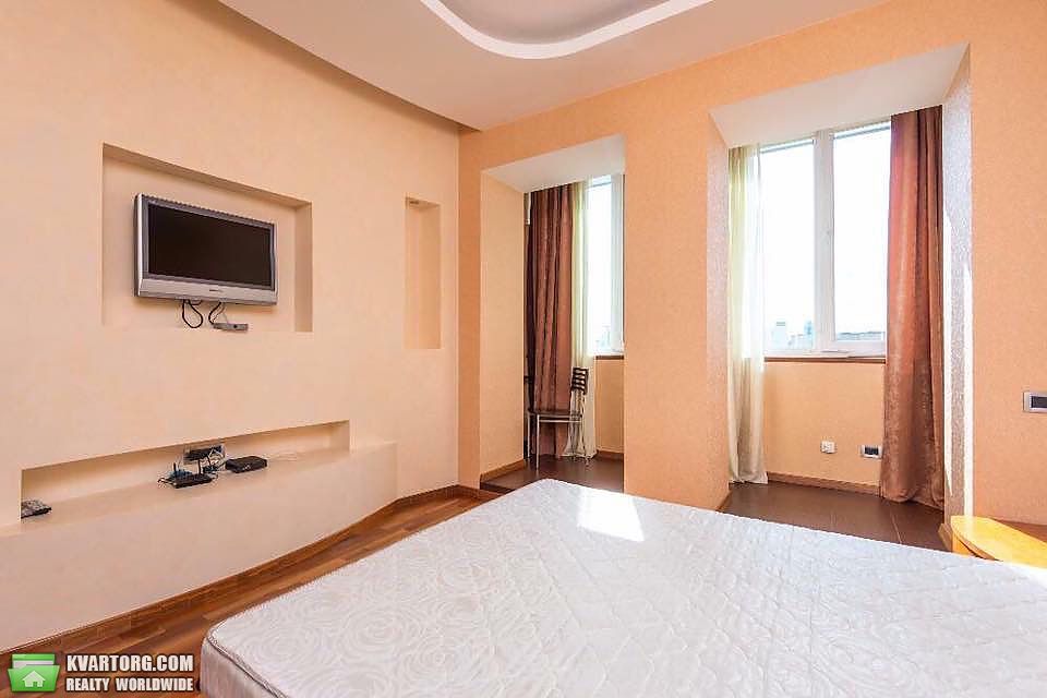 Rent out 2-room apartment. Киев,  Кропивницкого — photo 3