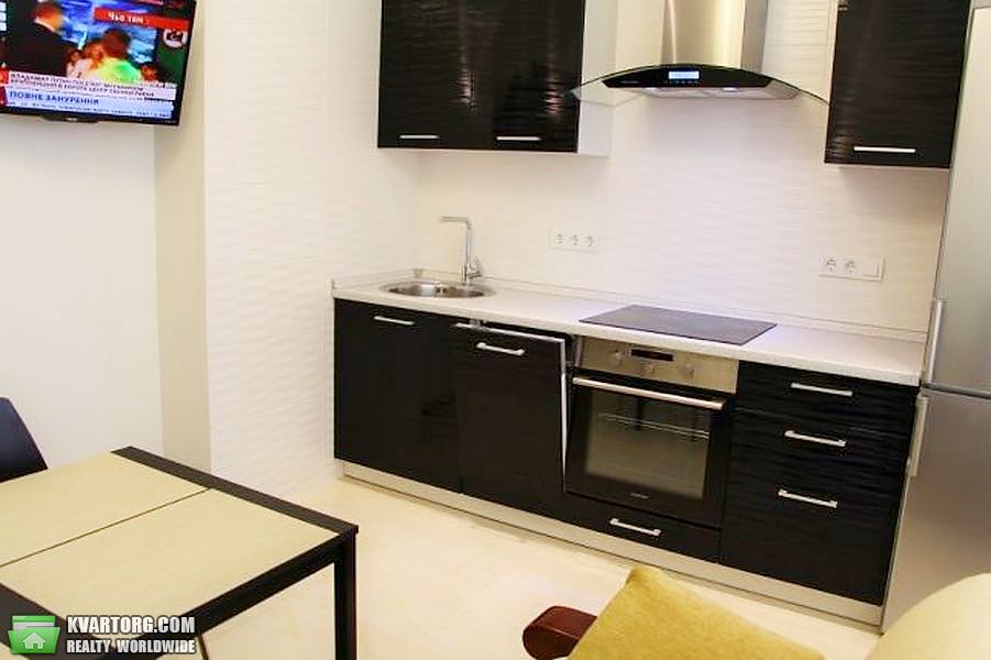Rent out 1-room apartment. Киев, сикорского — photo 2