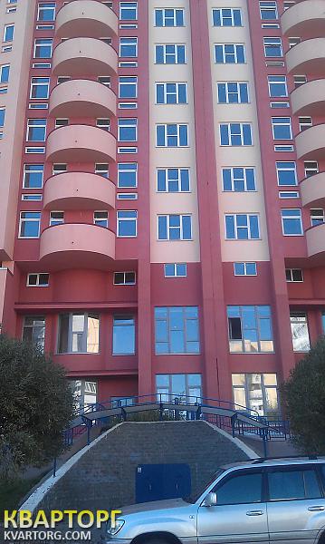 Rent out 1-room apartment. Киев, Эрнста — photo 1
