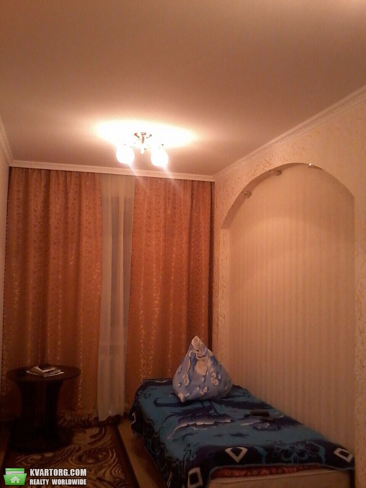 Rent out 2-room apartment. Киев, Перова — photo 5