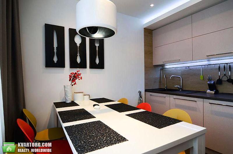 Rent out 3-room apartment. Киев,  Уборевича — photo 9