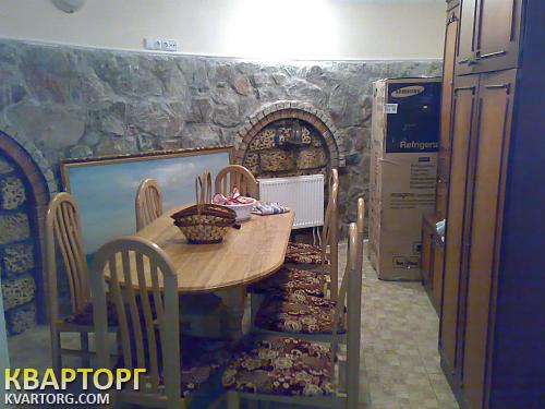 Rent out house. Киев, Новоселки — photo 1