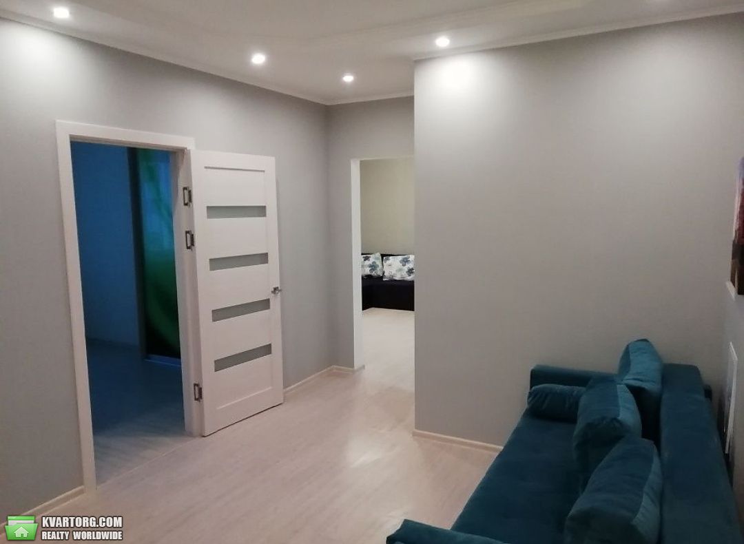 Rent out 4-room apartment. Киев,  Глушкова пр — photo 3