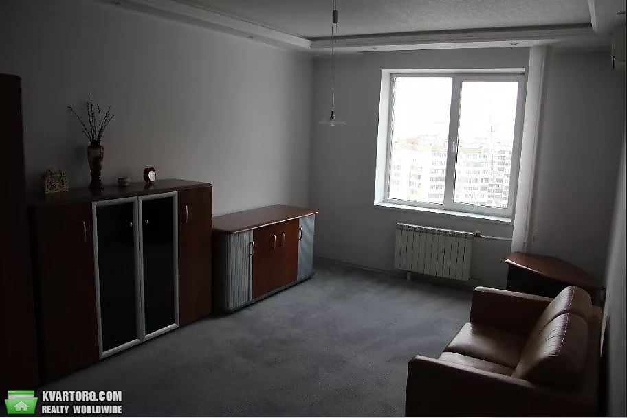 Sell 3-room apartment. Киев,  Срибнокильская — photo 10