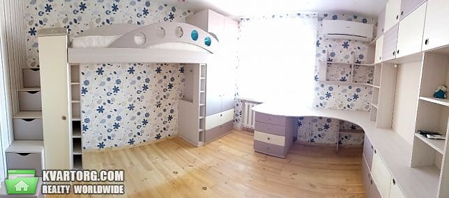 Rent out 4-room apartment. Киев, Братьев Серовых — photo 8