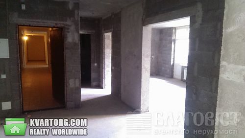 Sell 3-room apartment. Киев, Танковая — photo 2