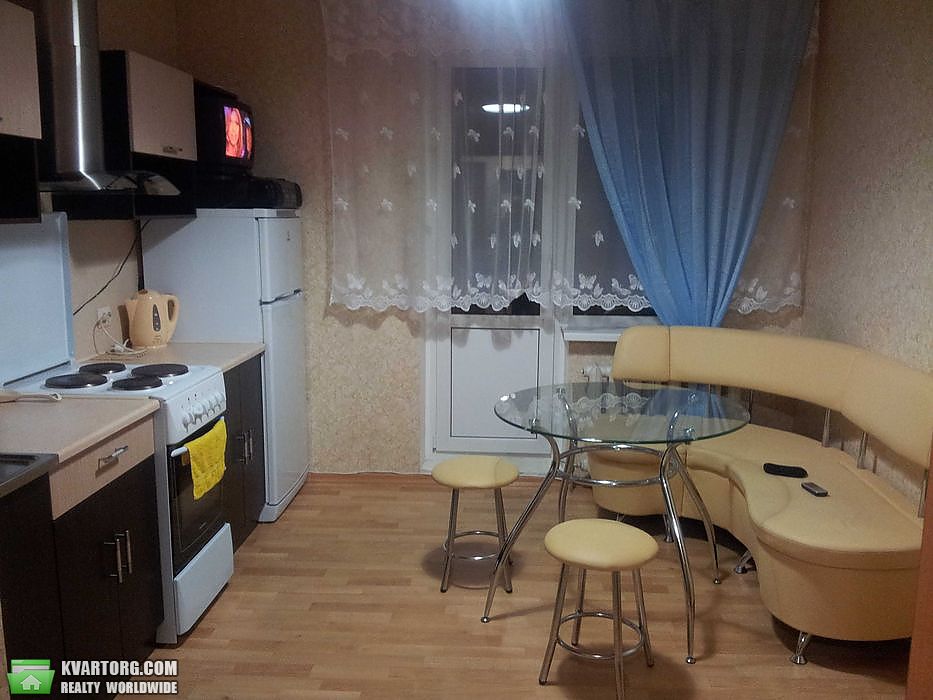 Sell 1-room apartment. Киев,  Урловская — photo 1