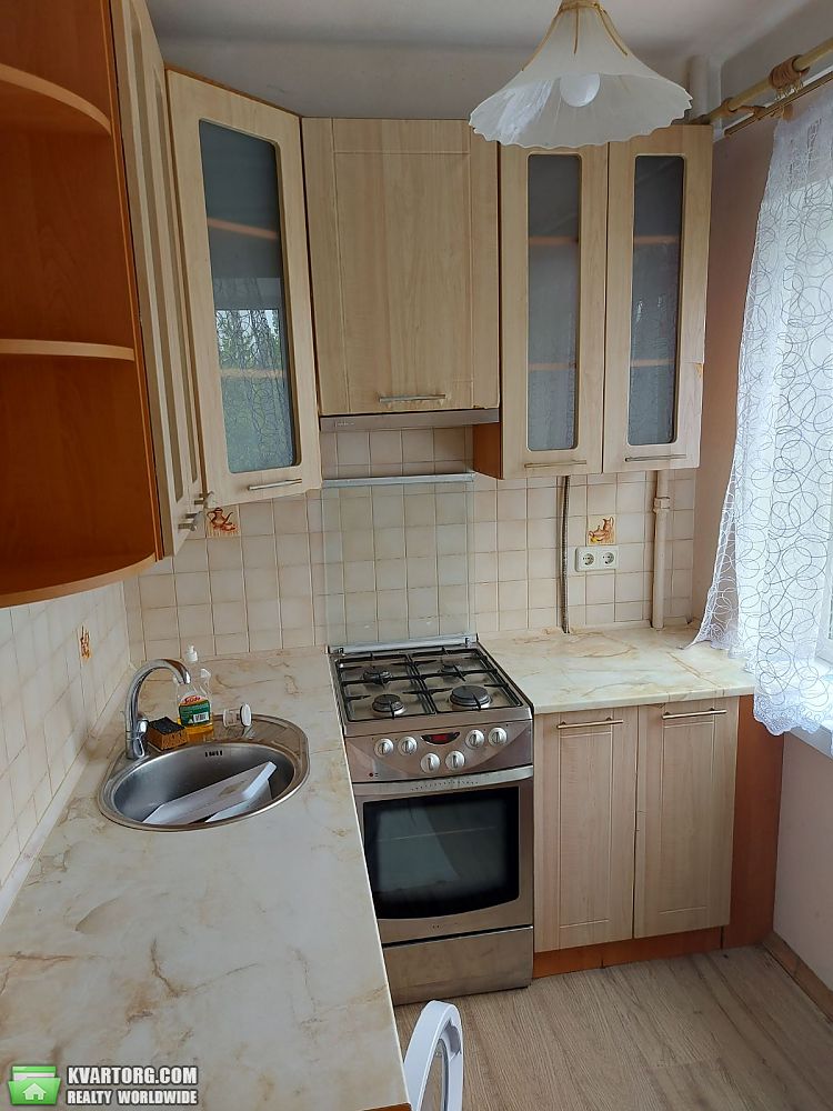 Rent out 1-room apartment. Киев,  Братиславская — photo 4