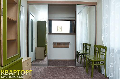 Rent out 2-room apartment. Киев,  Госпитальная — photo 1