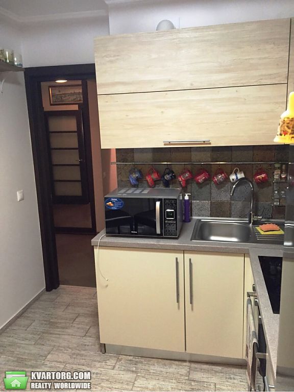 Rent out 2-room apartment. Киев,  Леси Украинки бул — photo 4