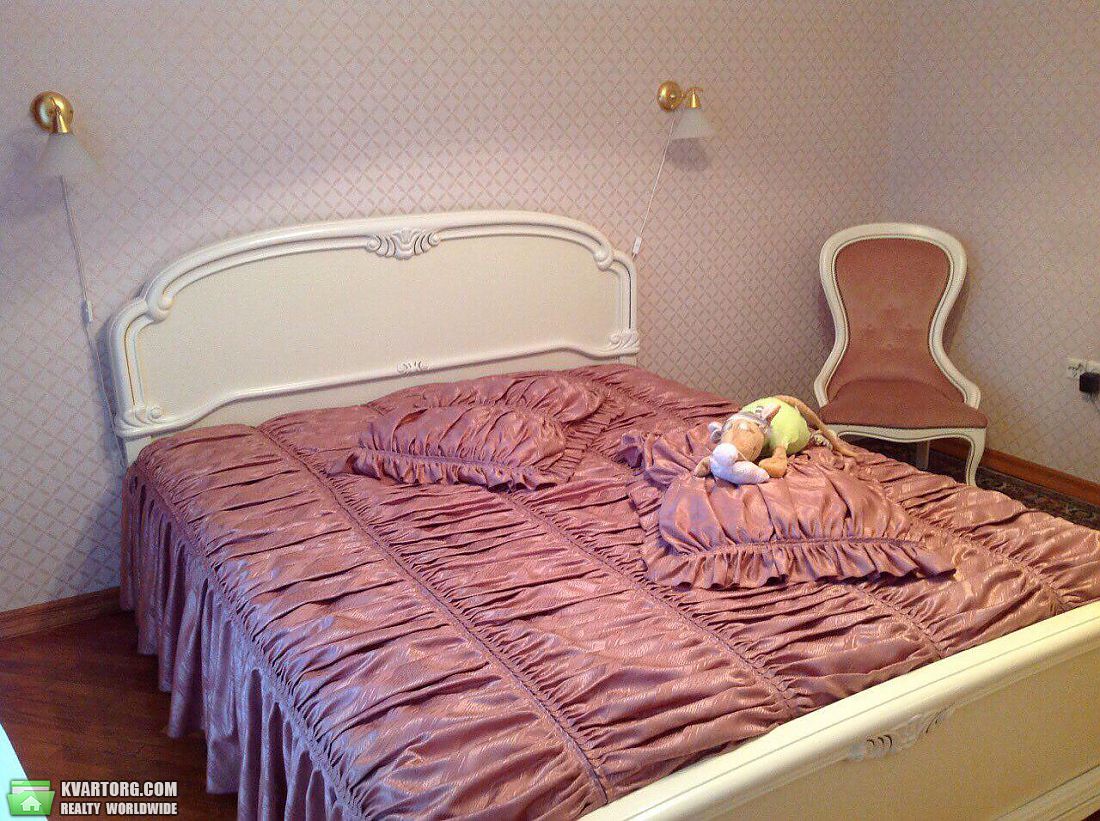 Rent out 2-room apartment. Киев,  Семьи Хохловых — photo 5
