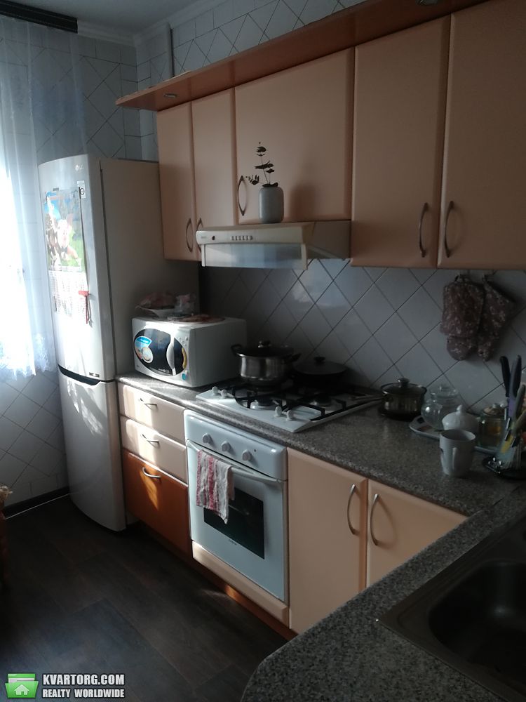 Sell 3-room apartment. Киев,  Бережанская — photo 2
