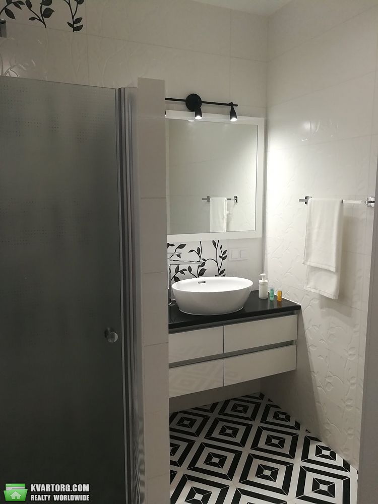 Rent out 2-room apartment. Львов, Шевченка — photo 8