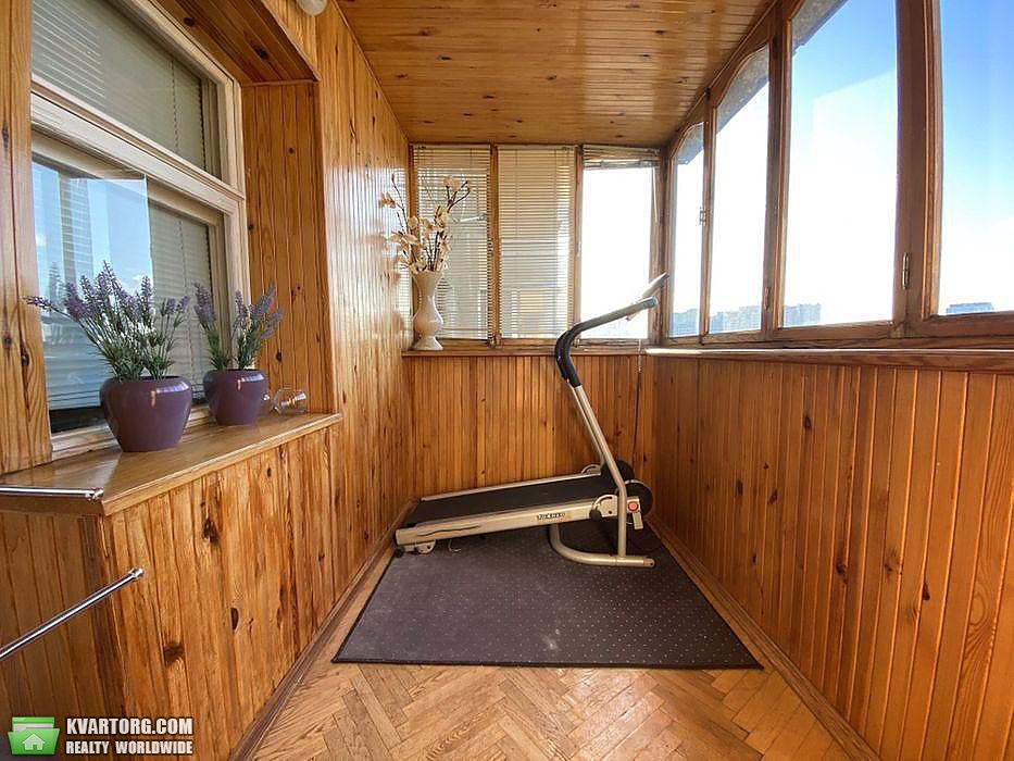 Sell 3-room apartment. Киев,  Срибнокильская — photo 10