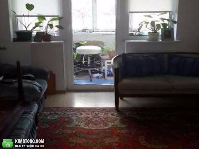 Sell 3-room apartment. Киев,  Комарова — photo 3