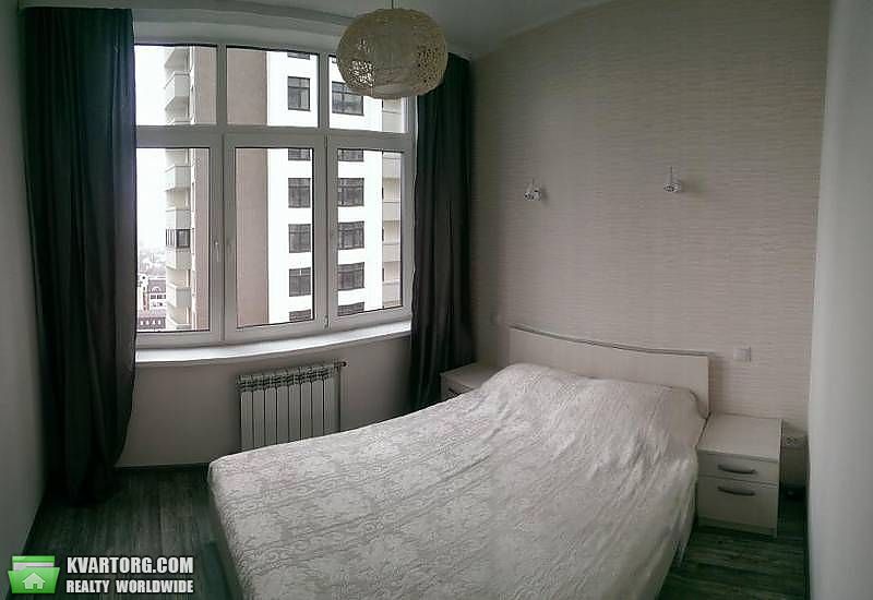 Rent out 2-room apartment. Киев, Сикорского ул. — photo 4