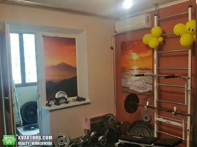 Sell 2-room apartment. Киев,  Маяковского — photo 2