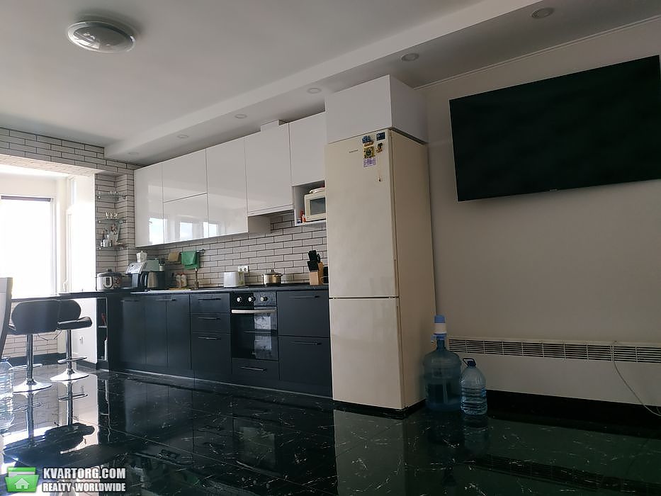 Sell 4-room apartment. Киев,  Победы пр — photo 1