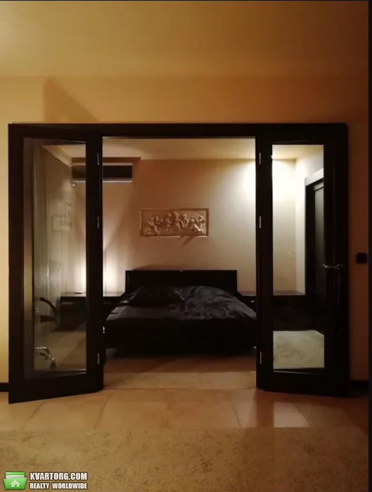 Rent out 3-room apartment. Киев,  Днепровская наб — photo 5