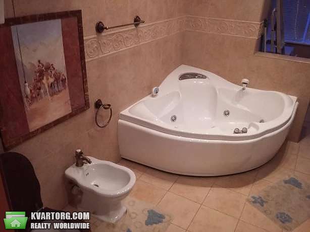 Rent out 2-room apartment. Киев,  Дубинина — photo 10
