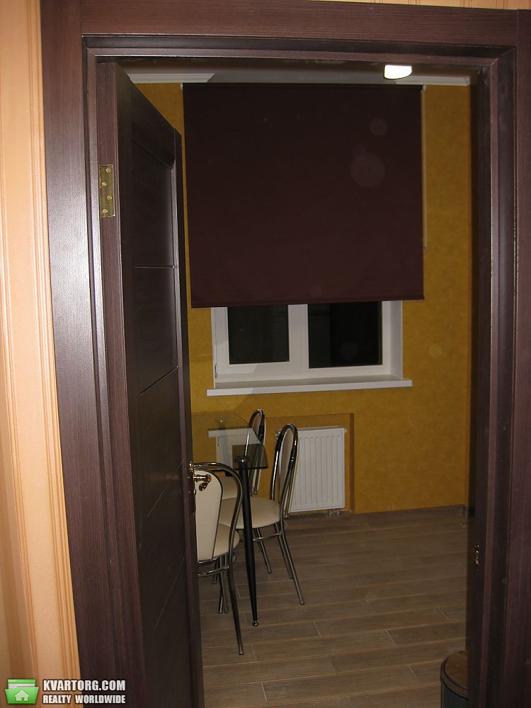 Rent out 2-room apartment. Киев,  Ямская — photo 10