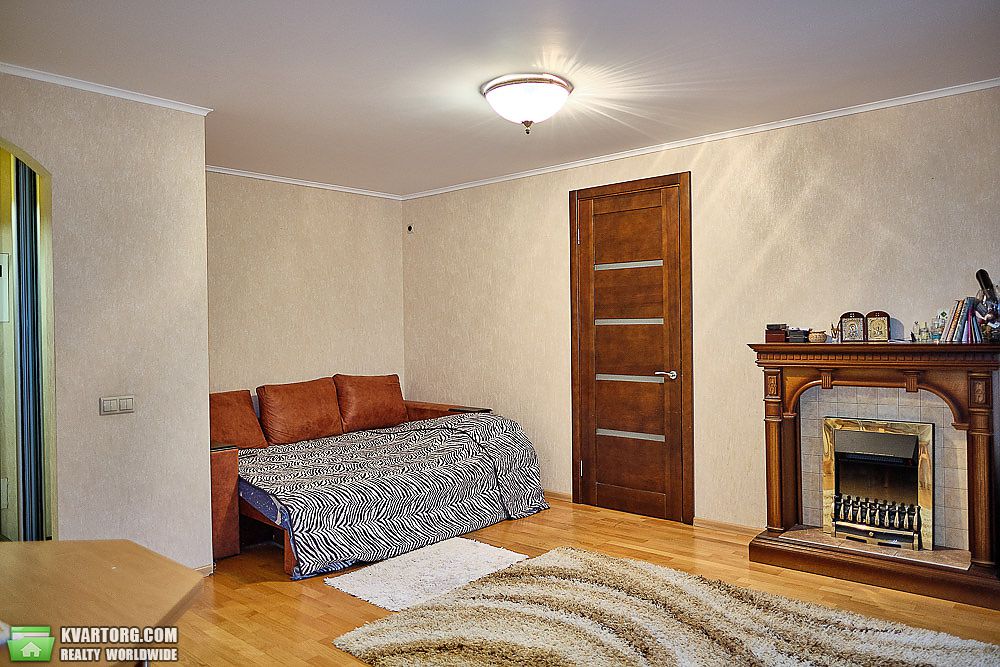 Rent out 2-room apartment. Киев,  Первомайского — photo 4