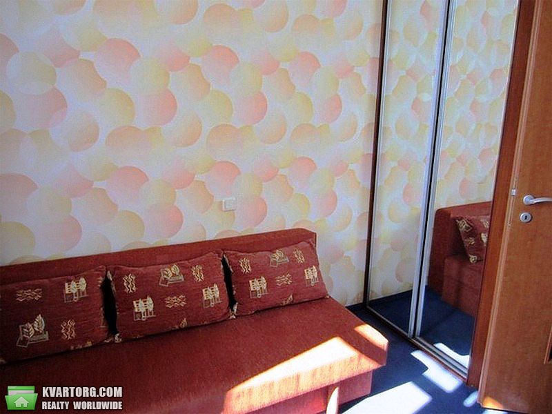 Rent out 3-room apartment. Киев,  Стрелецкая — photo 3