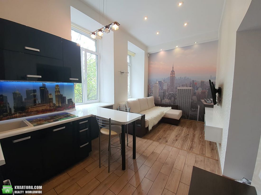 Rent out 2-room apartment. Киев,  Большая Васильковская — photo 9