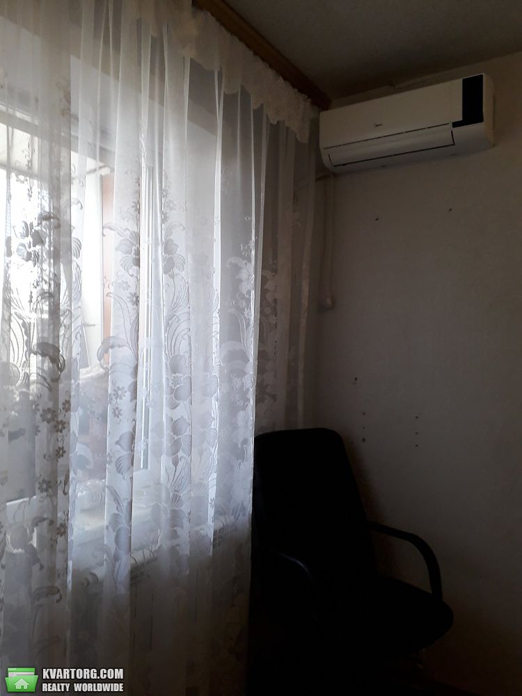 Rent out 1-room apartment. Киев,  Лисковская — photo 3