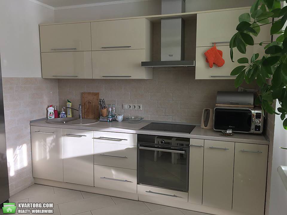 Rent out 2-room apartment. Киев, Чавдар — photo 4