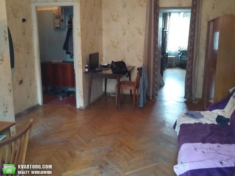 Sell 2-room apartment. Киев,  Набережно-Крещатикская — photo 1