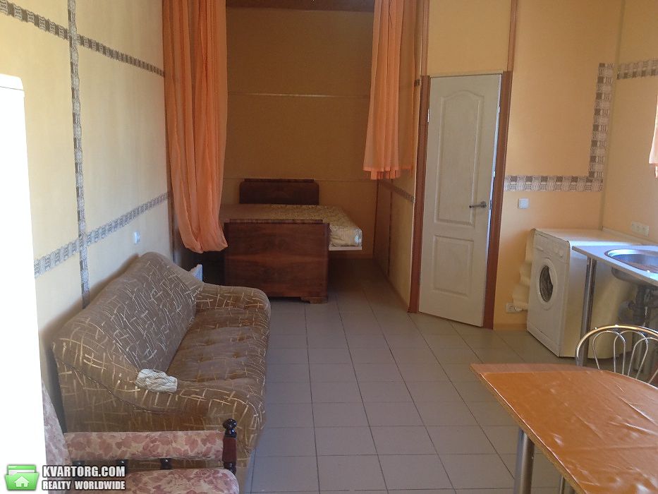 Rent out 1-room apartment. Киев, Ул.Наумова — photo 2