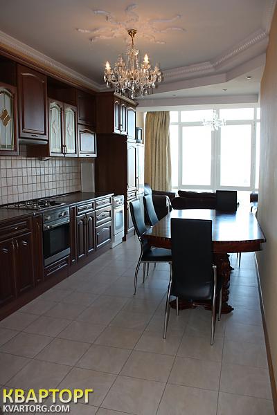 Rent out 2-room apartment. Одесса, Фонтанская дорога — photo 1