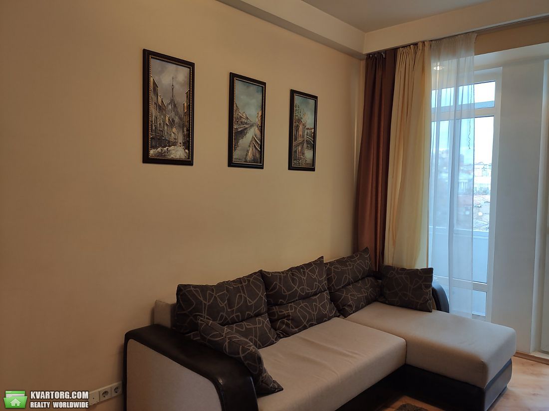 Rent out 2-room apartment. Киев,  Шевченко бул — photo 4