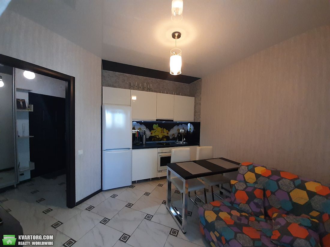 Sell 1-room apartment. Киев, Вышгородская ул. — photo 1