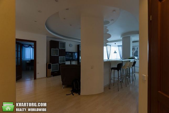 Rent out 3-room apartment. Киев,  Котельникова — photo 1