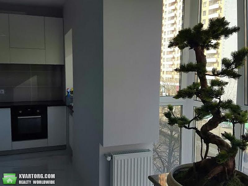 Rent out 2-room apartment. Киев,  Леси Украинки бул — photo 3