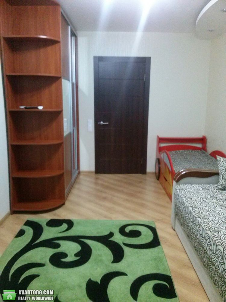 Rent out 2-room apartment. Киев, Леси Украинки — photo 6