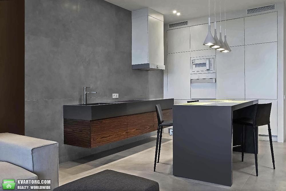 Rent out 2-room apartment. Киев,  Окипной — photo 2
