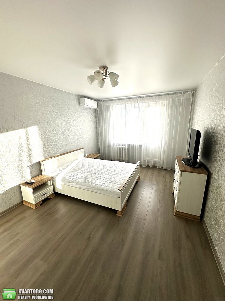 Rent out 1-room apartment. Киев, Вишняківська — photo 3