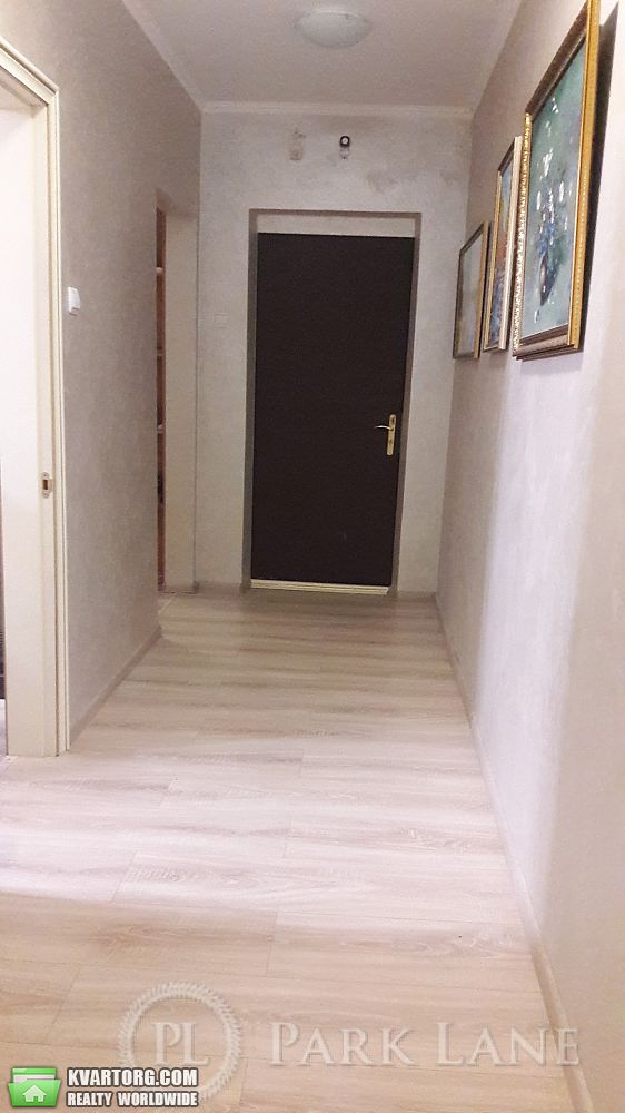 Rent out 2-room apartment. Киев,  Урловская — photo 3