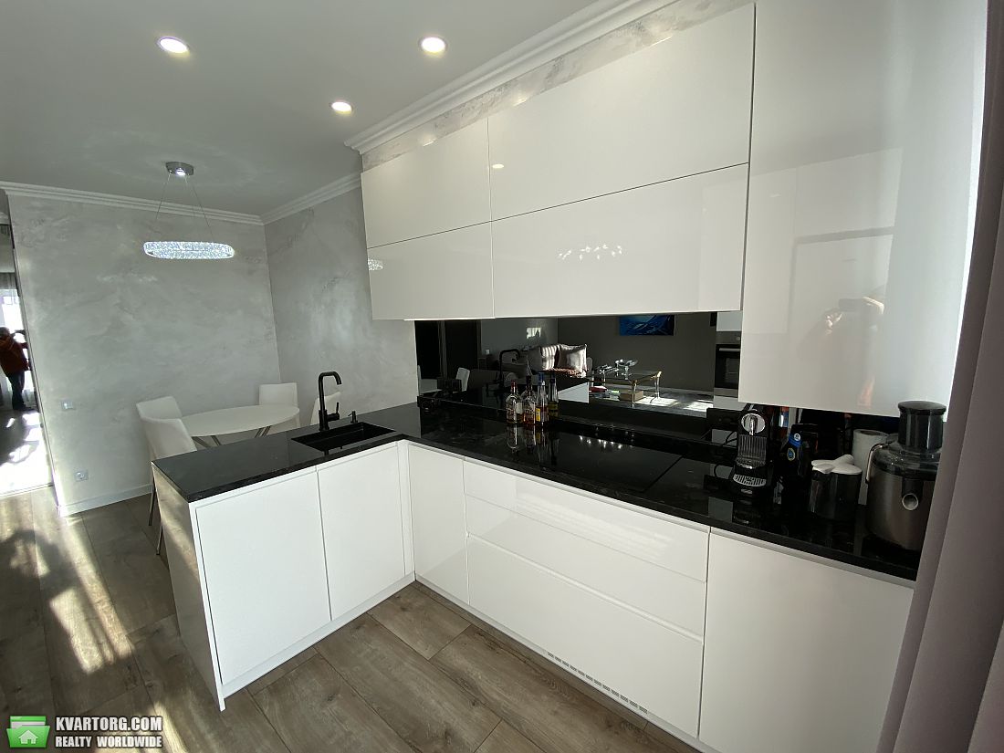 Sell 3-room apartment. Днепропетровск, набережная победы — photo 3